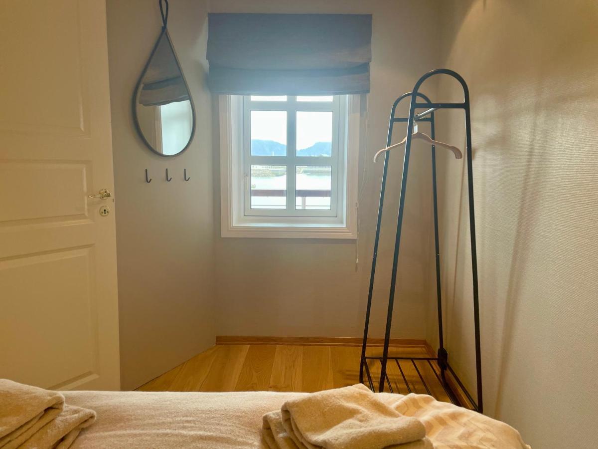 Svolvaer Harbour Sea View Apt Bagian luar foto